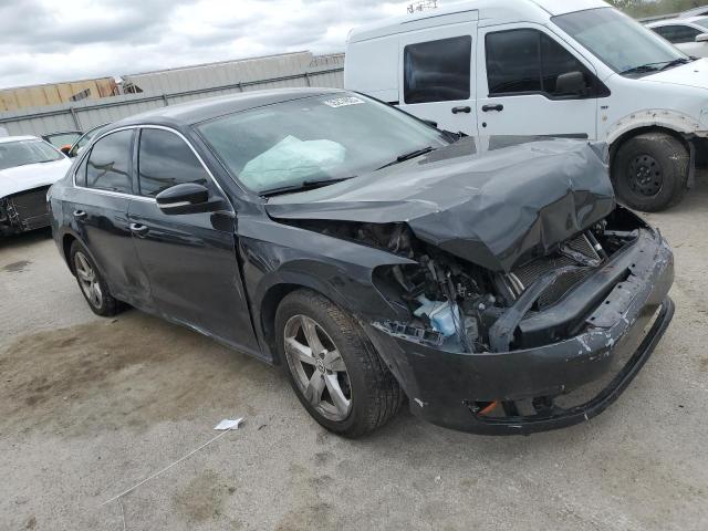1VWBP7A36DC063160 - 2013 VOLKSWAGEN PASSAT SE BLACK photo 4
