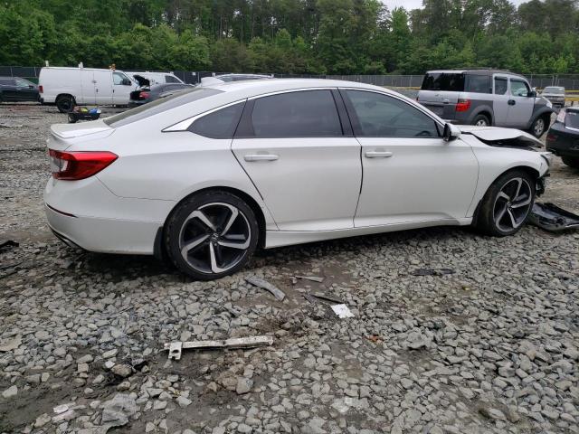 1HGCV1F30JA167882 - 2018 HONDA ACCORD SPORT WHITE photo 3