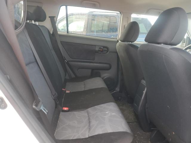 JTLZE4FE6CJ015043 - 2012 TOYOTA SCION XB WHITE photo 10