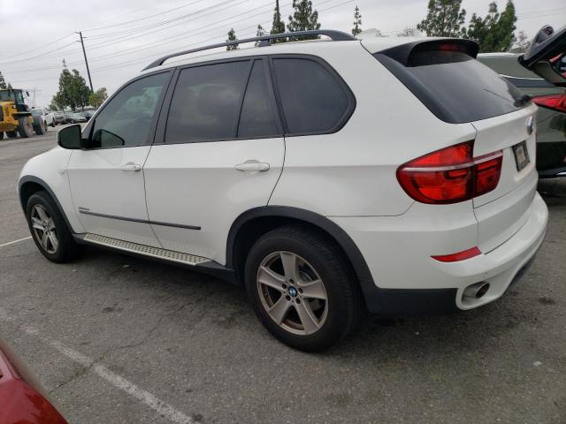 5UXZW0C52BL662806 - 2011 BMW X5 XDRIVE35D WHITE photo 2