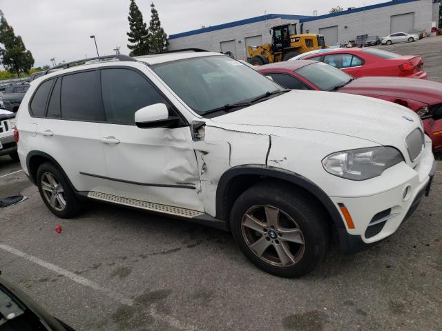 5UXZW0C52BL662806 - 2011 BMW X5 XDRIVE35D WHITE photo 4