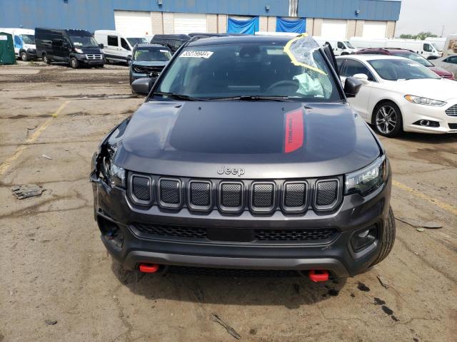 3C4NJDDB3NT192322 - 2022 JEEP COMPASS TRAILHAWK CHARCOAL photo 5