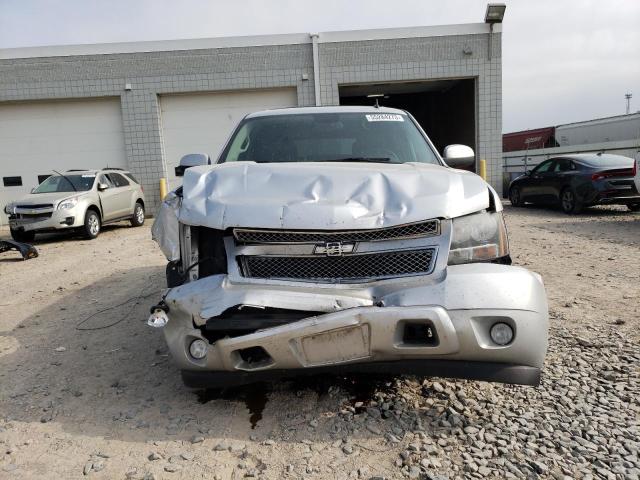 1GNUKBE0XAR173268 - 2010 CHEVROLET TAHOE K1500 LT SILVER photo 5