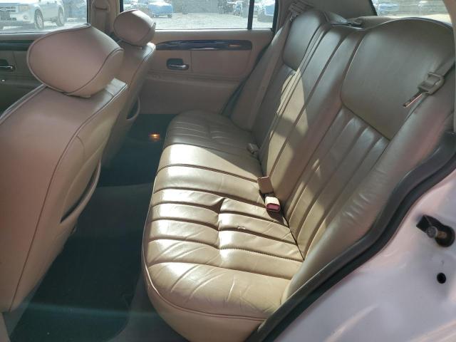 1LNFM81W8WY694216 - 1998 LINCOLN TOWN CAR EXECUTIVE Weiß Foto 10