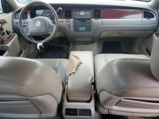 1LNHM81WX4Y669873 - 2004 LINCOLN TOWN CAR EXECUTIVE ვერცხლისფერი ფოტო 8