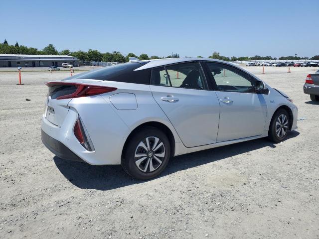 JTDKARFPXJ3073715 - 2018 TOYOTA PRIUS PRIM SILVER photo 3