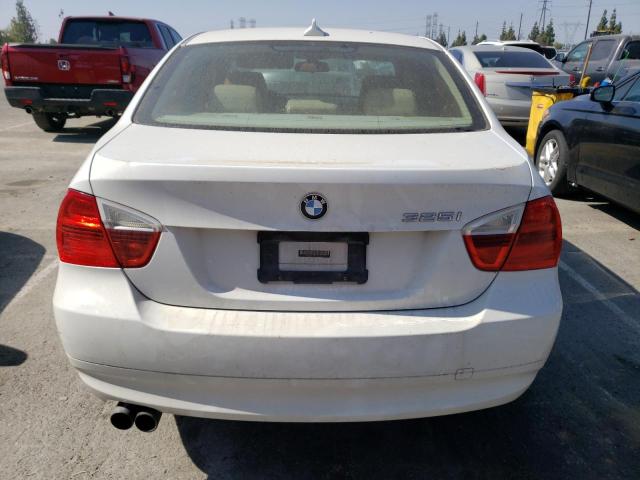 WBAVB175X6NK38440 - 2006 BMW 325 I AUTOMATIC WHITE photo 6
