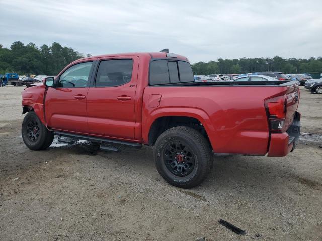 3TYAX5GN0NT041980 - 2022 TOYOTA TACOMA DOUBLE CAB RED photo 2