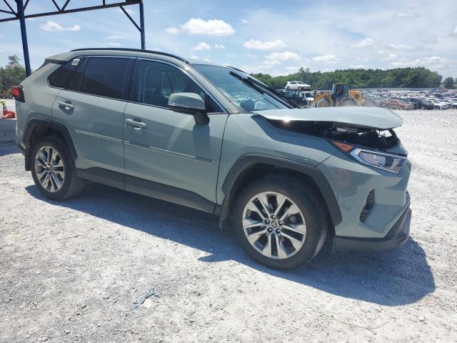 2T3A1RFV9MW183117 - 2021 TOYOTA RAV4 XLE PREMIUM GRAY photo 4