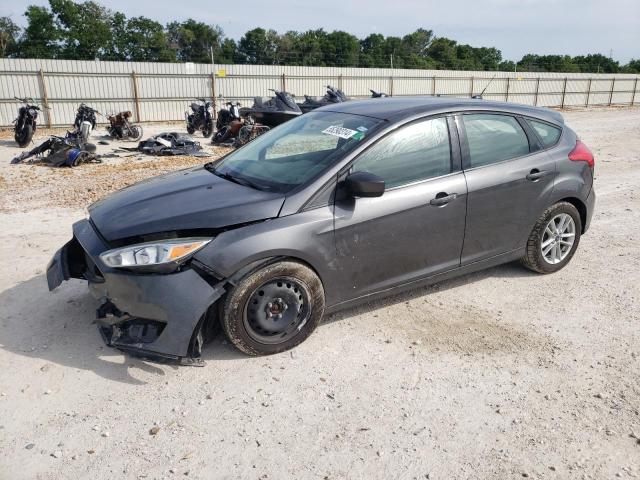 1FADP3K26JL207768 - 2018 FORD FOCUS SE GRAY photo 1