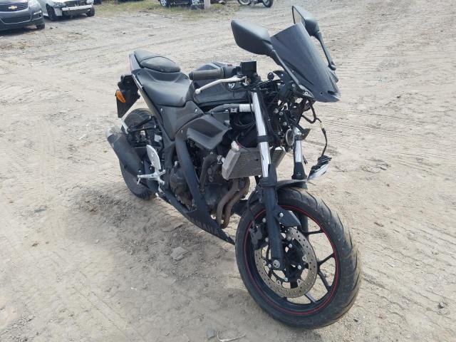 2018 YAMAHA YZFR3, null