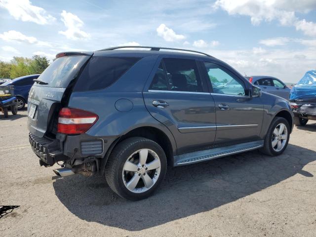 4JGBB8GB7BA700311 - 2011 MERCEDES-BENZ ML 350 4MATIC GRAY photo 3