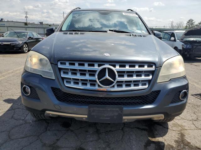 4JGBB8GB7BA700311 - 2011 MERCEDES-BENZ ML 350 4MATIC GRAY photo 5