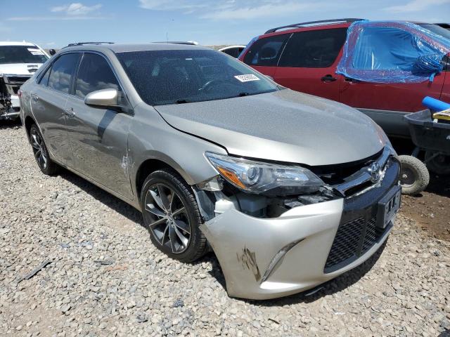 4T1BF1FK1FU016971 - 2015 TOYOTA CAMRY/SE/L LE SILVER photo 4