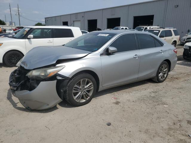 4T1BF1FK9FU044761 - 2015 TOYOTA CAMRY LE SILVER photo 1