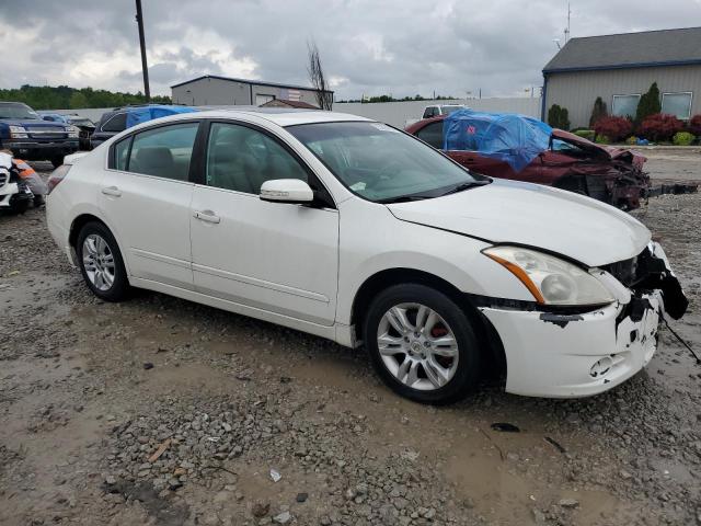 1N4AL2AP6AN452418 - 2010 NISSAN ALTIMA BASE WHITE photo 4