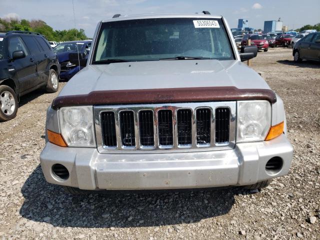 1J8HG48P37C678945 - 2007 JEEP COMMANDER SILVER photo 5