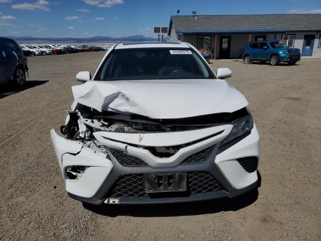 4T1B11HK3JU134847 - 2018 TOYOTA CAMRY L თეთრი ფოტო 5