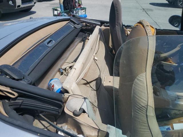 JM1NB353320221566 - 2002 MAZDA MX-5 MIATA BASE SILVER photo 10