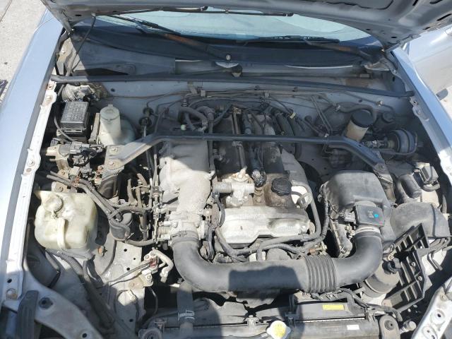 JM1NB353320221566 - 2002 MAZDA MX-5 MIATA BASE SILVER photo 11