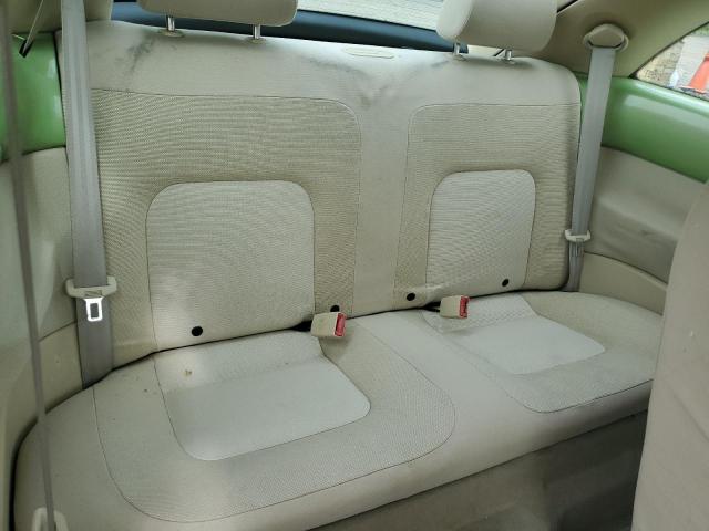 3VWBK31C74M407326 - 2004 VOLKSWAGEN NEW BEETLE GL 绿色 照片 10
