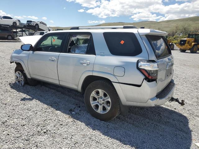 JTENU5JR3M5862590 - 2021 TOYOTA 4RUNNER SR5/SR5 PREMIUM SILVER photo 2