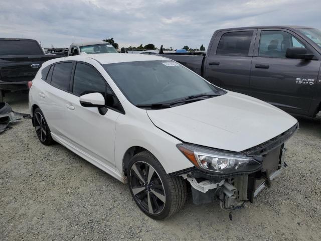 4S3GTAJ64K1708912 - 2019 SUBARU IMPREZA SPORT WHITE photo 4