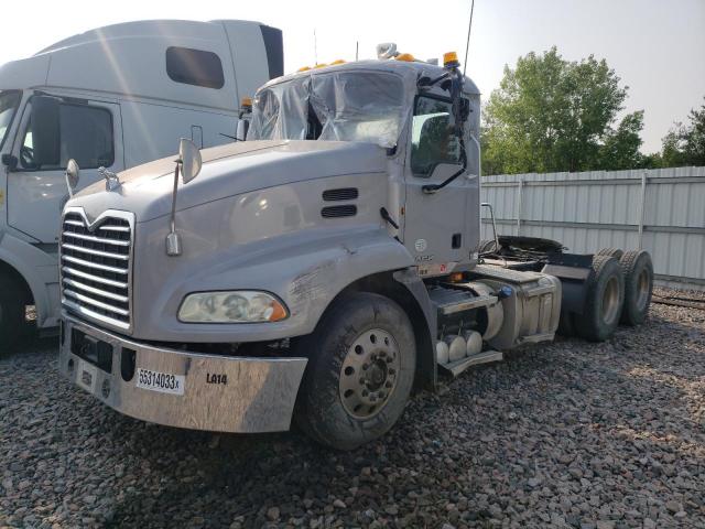 1M1AW09Y9FM044107 - 2015 MACK 600 CXU600 GRAY photo 2