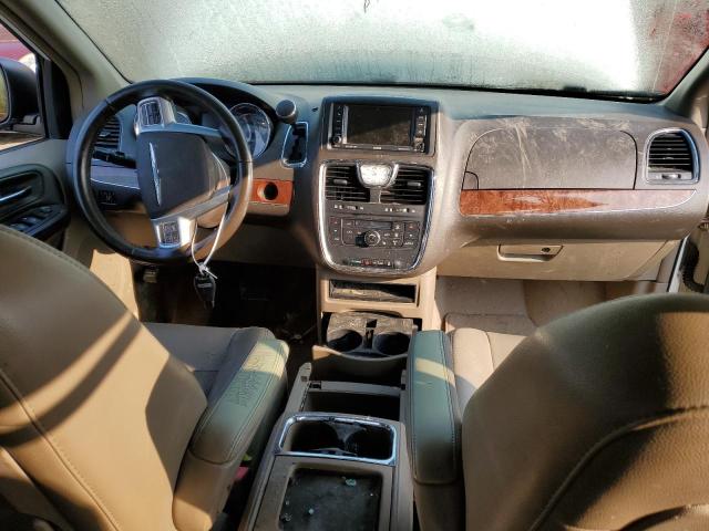 2A4RR8DG8BR704825 - 2011 CHRYSLER TOWN & COU TOURING L WHITE photo 8