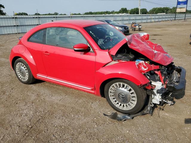 3VWJ17AT2GM635292 - 2016 VOLKSWAGEN BEETLE SE RED photo 4