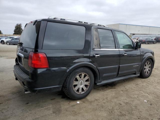 5LMFU28R84LJ10661 - 2004 LINCOLN NAVIGATOR BLACK photo 3