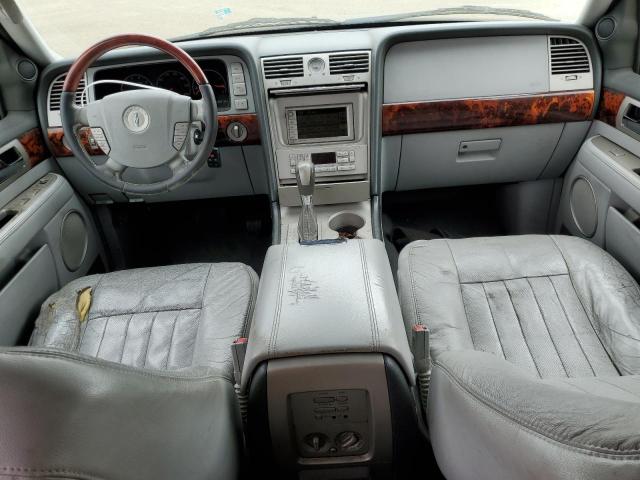 5LMFU28R84LJ10661 - 2004 LINCOLN NAVIGATOR BLACK photo 8