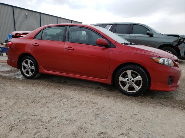 2T1BU4EE1CC872688 - 2012 TOYOTA COROLLA BASE RED photo 4