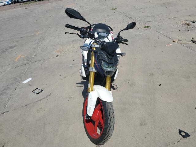 WB30G4302NRA33140 - 2022 BMW G310 R WHITE photo 2
