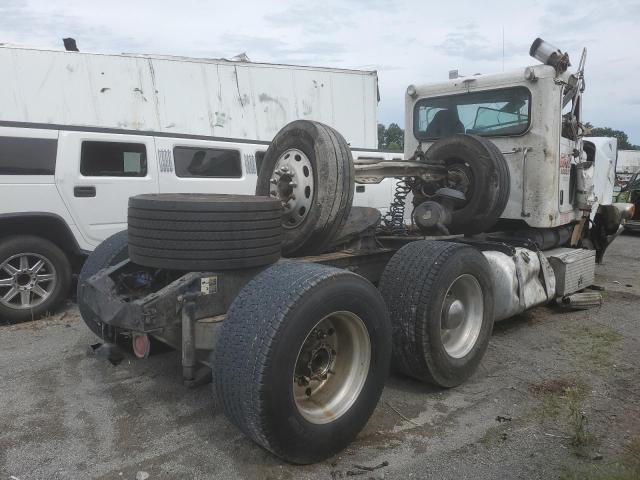 1XPTD09X69D785694 - 2009 PETERBILT 367 WHITE photo 4