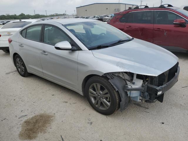 5NPD84LF5JH385805 - 2018 HYUNDAI ELANTRA SEL SILVER photo 4