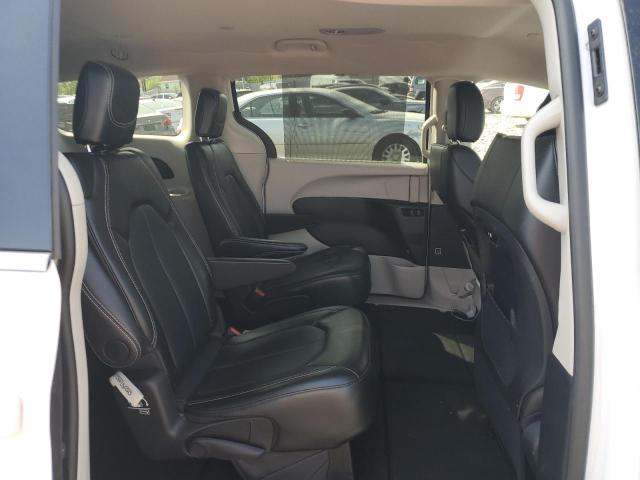 2C4RC1BG8RR120226 - 2024 CHRYSLER PACIFICA TOURING L WHITE photo 11