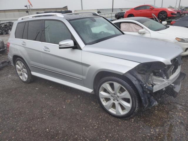 WDCGG8HBXAF408691 - 2010 MERCEDES-BENZ GLK 350 4MATIC SILVER photo 4