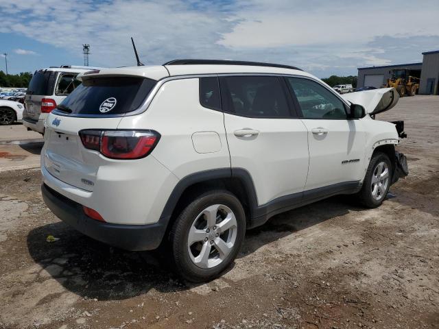 3C4NJCBB2JT226547 - 2018 JEEP COMPASS LATITUDE WHITE photo 3