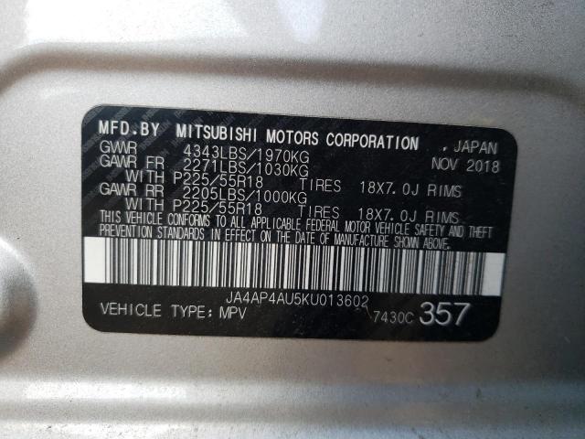 JA4AP4AU5KU013602 - 2019 MITSUBISHI OUTLANDER SE Արծաթագույն լուսանկար 14