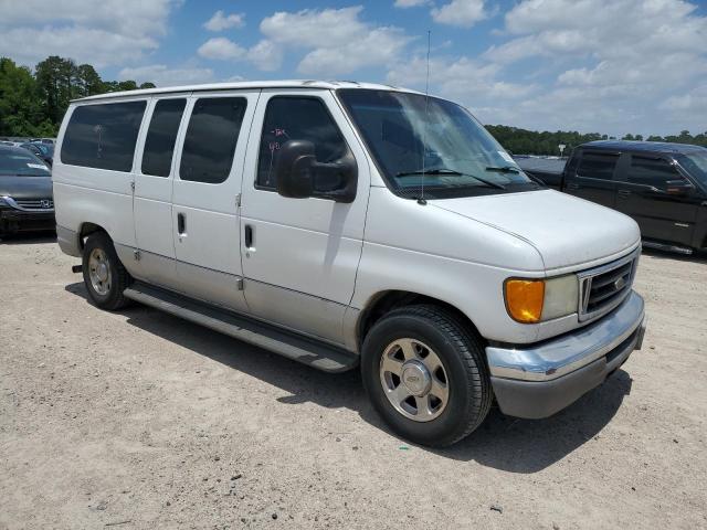 1FMRE11L04HA54943 - 2004 FORD ECONOLINE E150 WAGON WHITE photo 4