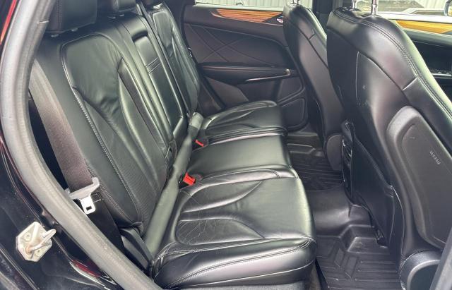 5LMCJ2C96GUJ04570 - 2016 LINCOLN MKC SELECT შავი ფოტო 6