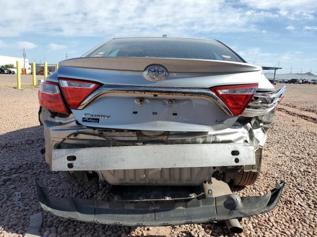 4T1BF1FKXFU905459 - 2015 TOYOTA CAMRY LE SILVER photo 6
