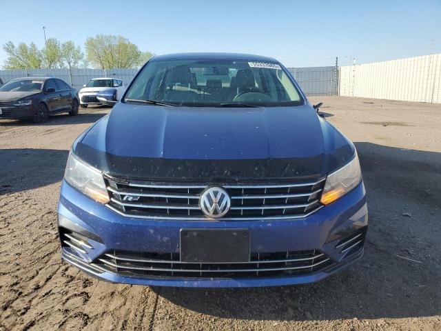 1VWDT7A30HC000582 - 2017 VOLKSWAGEN PASSAT R-LINE ლურჯი ფოტო 5