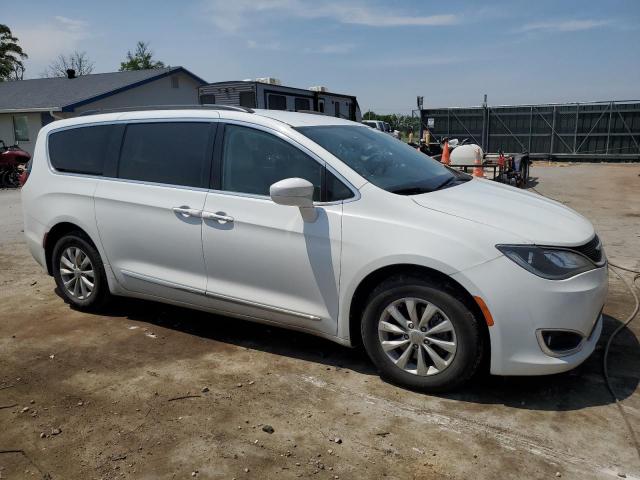 2C4RC1BG8HR526778 - 2017 CHRYSLER PACIFICA TOURING L WHITE photo 4