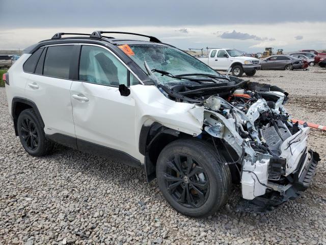 4T3E6RFV2NU072400 - 2022 TOYOTA RAV4 XSE WHITE photo 4