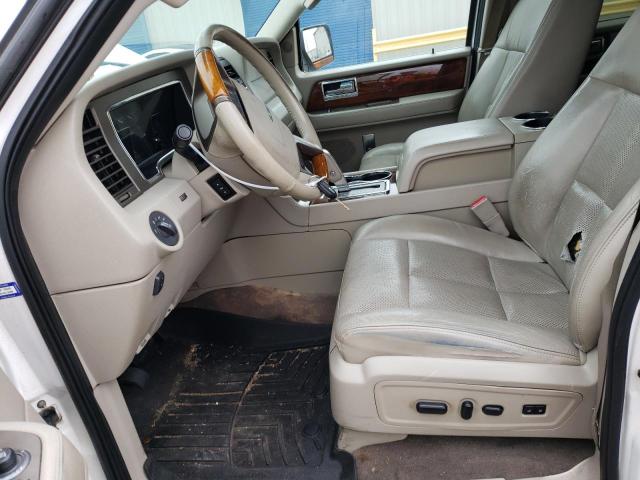 5LMJJ2J55BEJ03677 - 2011 LINCOLN NAVIGATOR 白色 照片 7