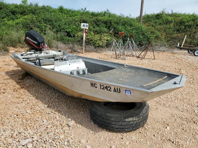 1981 BASS TRACKER, 
