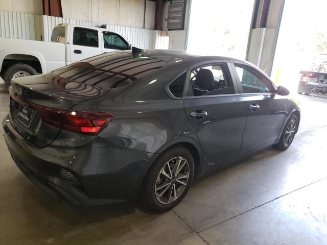 3KPF24AD4PE623006 - 2023 KIA FORTE LX GRAY photo 3