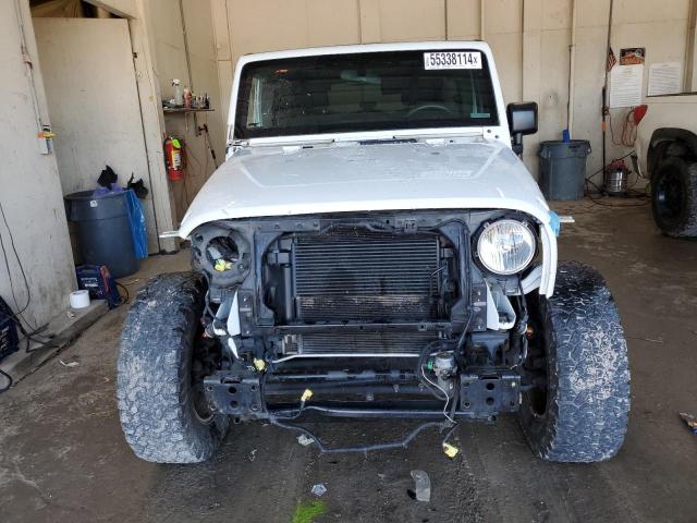 1C4BJWDG8FL602071 - 2015 JEEP WRANGLER U SPORT WHITE photo 5